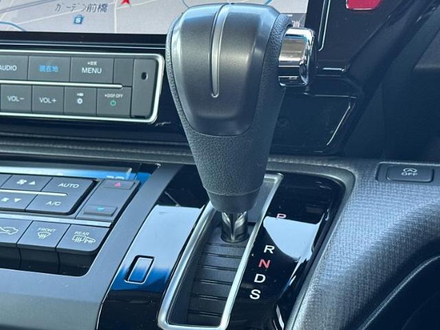 お車に合わせて無料保証以外にも、保証範囲、期間、距離を拡充させた有料保証もご用意しております！中古車の購入が初めてで不安・・・というお客様もご安心ください！