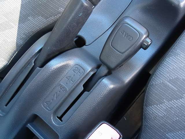 ローレンジ付パートタイム4WD！