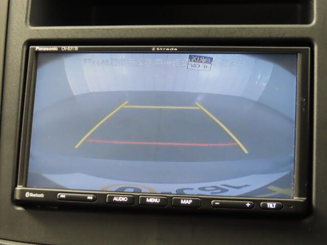 バックカメラを装備しております。駐車時に大変役立ちますよ♪運転が苦手な方の味方になってくれます。