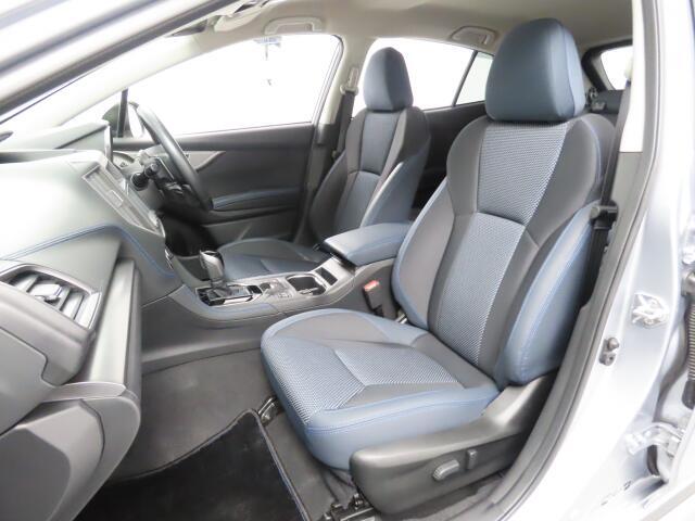 フロントシートも状態良好ですよ。大きな汚れもなく、安心です。座り心地もいいですよ。