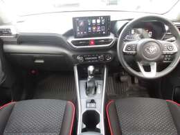 ご納車後も安心なプレミアム保証をご提案いたします。ナビや電装品、エアコンなども含めた600項目の充実した保証内容と安心のロードサービス付帯でサポートいたします。詳細はお尋ねください。