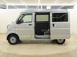 納車前点検や納車後1ヶ月無料点検など、充実の保証が付いておりますので安心してお乗り頂けます。