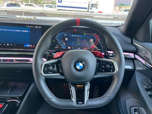 弊社在庫車両はすべて、入庫段階での客観的且つ厳正な車両チェック（第3者機関日本査定協会による査定）を実施しております。メーター改ざん車、修復歴車などは一切ございません。ご安心の上ご検討ください。