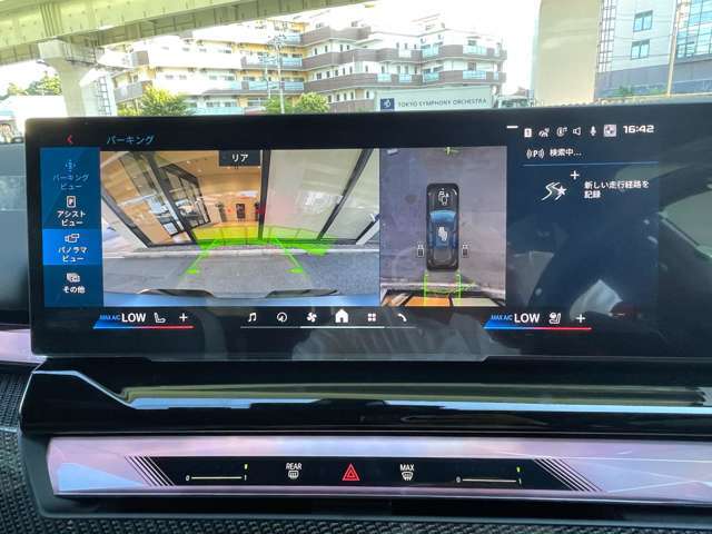 BMWを熟知したメカニックによる、360度の納車前点検。ドイツ本国と同様の教育・訓練を受けたメカニックが徹底的に点検、整備した後にお客様にお引渡しします。