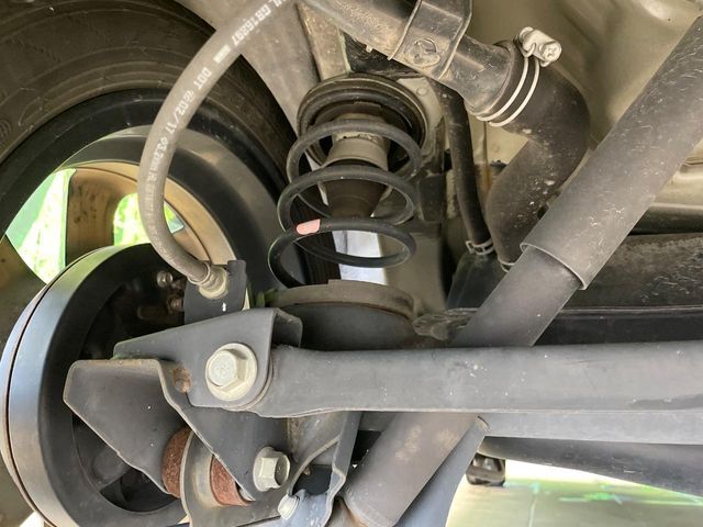 下回りの劣化予防の為の防錆加工の施工も承っております。降雪地域はもちろん、沿岸部にお住いの方や、趣味でマリン・ウィンタースポーツをされる方に大変好評いただいております。