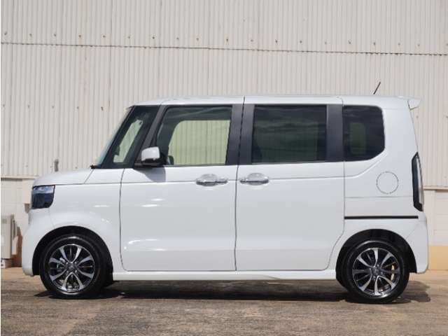 ◆法定整備実施◆Honda認定中古車の整備基準にもとづく整備を実施いたします。法定点検の整備に加え、Honda独自のプラスアルファー点検整備を実施。基準を満たしていない消耗部品を交換いたします。