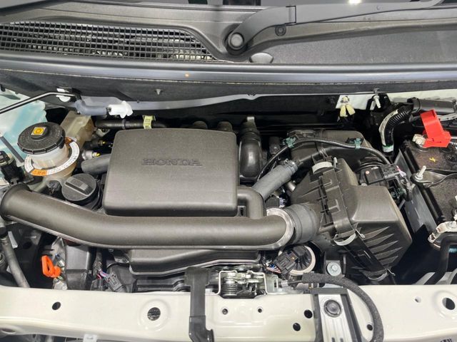 親切・丁寧な専門メカニックスタッフが応対！・車検・点検整備・事故等の修理などアフターサービスも安心。お車のカスタマイズもネクステージのサービススタッフまでご相談ください！