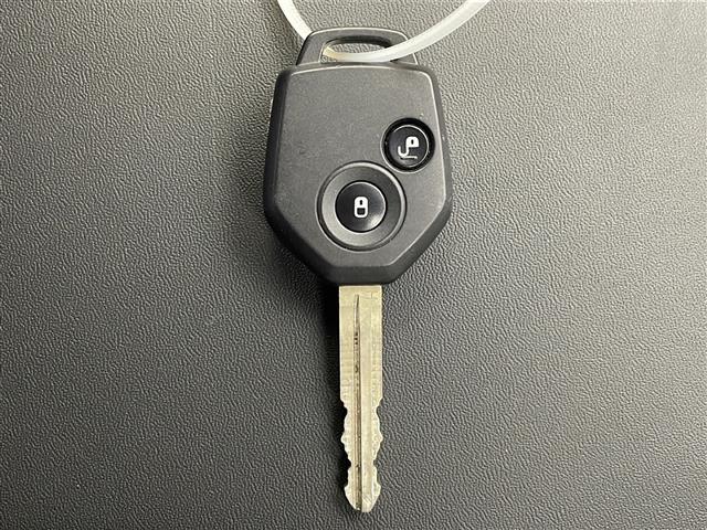 【付属品】このクルマで使える装備品が付いています！使い方などはぜひ実際に店舗にお越しいただき、専門スタッフにお尋ねください！