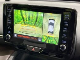 【パノラミックビューモニター】専用のカメラにより、上から見下ろしたような視点で360度クルマの周囲を確認することができます☆死角部分も確認しやすく、狭い場所での切り返しや駐車もスムーズに行えます。