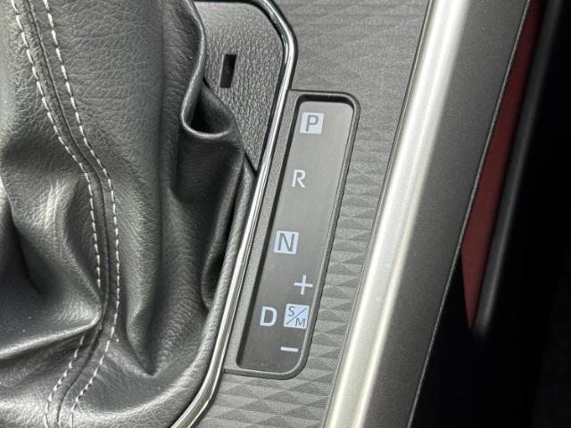 お車に合わせて無料保証以外にも、保証範囲、期間、距離を拡充させた有料保証もご用意しております！中古車の購入が初めてで不安・・・というお客様もご安心ください！