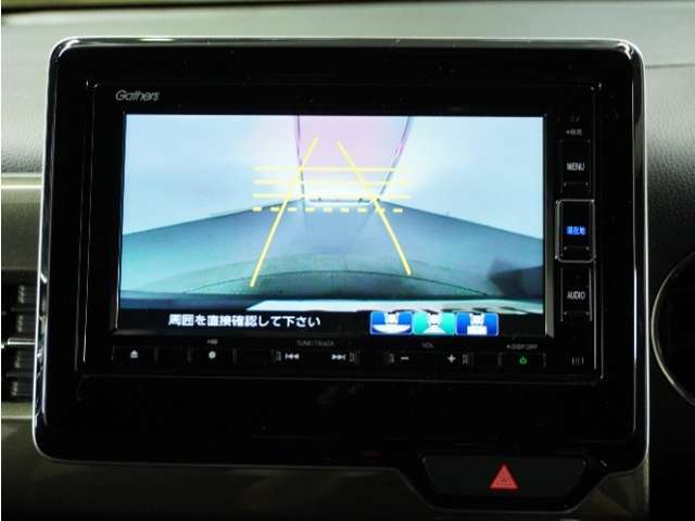 ◆バックカメラ◆リバースにするだけで映ります、後方の安全確認や、狭い駐車場での車庫入れ、雨の日や夜間など視界の悪い時に便利です！安全にバックする為には欠かせない装備です。