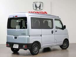 斜め後ろの画像です。