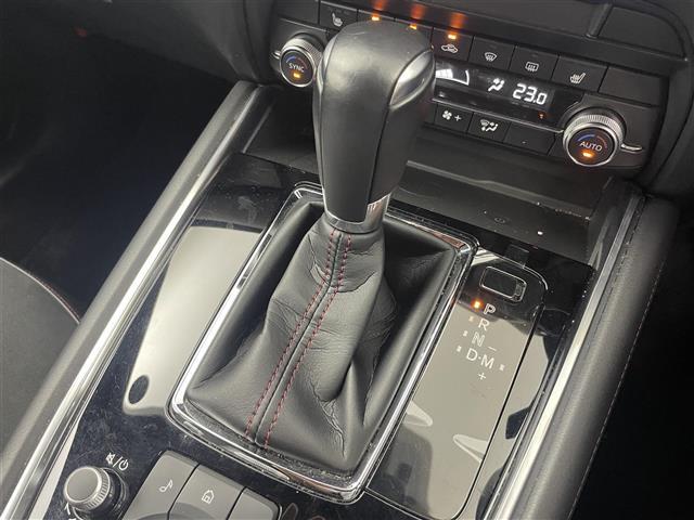 【運転席操作部】快適なドライブを楽しむための機能が装備されています！運転席から触れるので、使いやすいです！除菌プランいれていただくと、さらに清潔で安心していただけます！