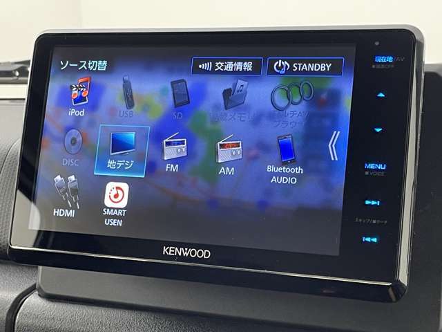 【Bluetooth】ナビゲーションと携帯電話/スマートフォンをBluetooth接続することができます。接続するとハンズフリーで使用することができるので、とても便利です！