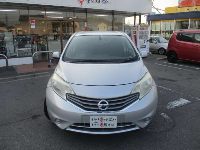 きちんとメンテナンスしてある車まだまだ乗れます。そんなお車を当店は乗り出し10万～30万ぐらいの価格中心にて在庫してます。事故歴、修復歴、メーター改ざん車のお車は基本的に仕入れしません