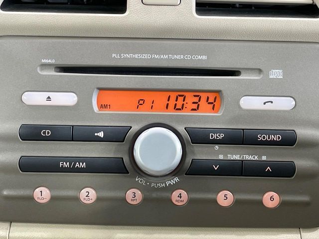 お好きな音楽を車内でお楽しみいただけます♪スピーカー交換・ウーハー追加などの音質向上や、最新ナビ・後席モニター等の取り付けも是非ご相談ください！