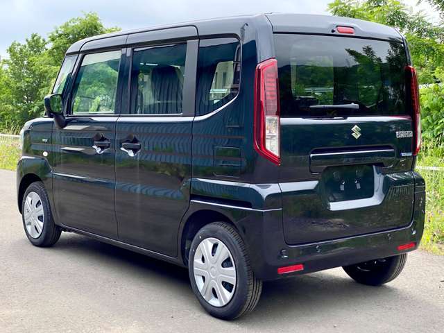 国交省の代わりに車検認定ができる「陸運局指定工場」の資格をもっており、熟練の整備士や国家資格を持った整備士が揃ってます！