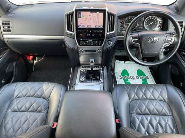 トヨタ ランドクルーザー200 4.6 ZX Gフロンティア 4WD 2017年