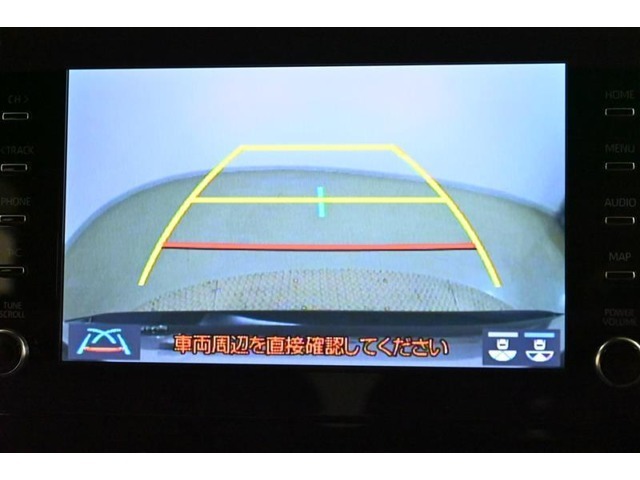 バックガイドモニターで、後方を確認しながら安心して駐車することができます。運転初心者も熟練者も必須の機能ですよ！