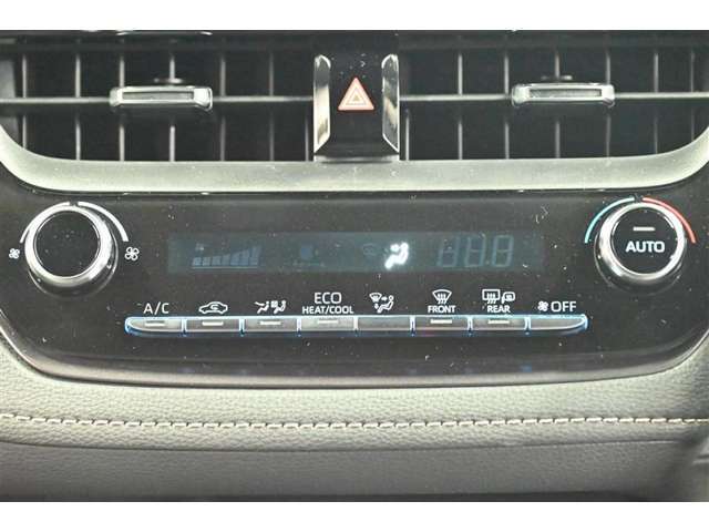 中古車の総合評価や内外装の状態などをひと目で分かるよう、トヨタ車のプロの検査員が実施した「車両検査証明書」をご用意しています。