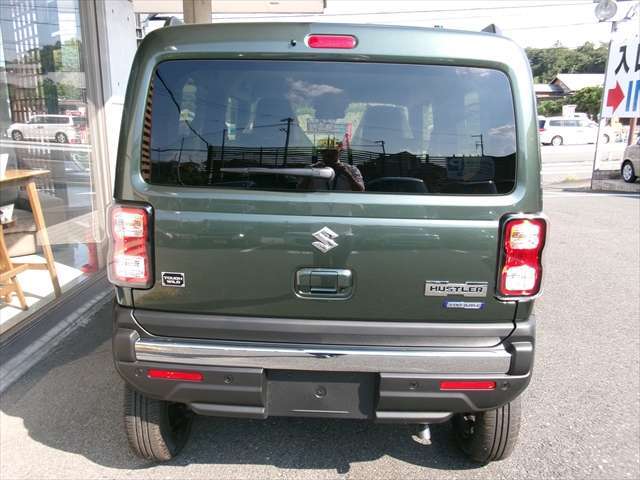 【全車メーカー保証付販売】最長5年もしくは10万キロのメーカー保証付での販売です！乗り出し後は当店にてアフター保証対応OK！遠方の方は、最寄りのディーラー店で対応可！当店は全車「安心ロング保証付」販売です