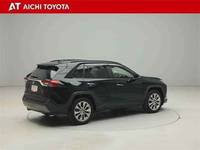 『ロングラン保証』はメーカー、年式を問わず1年間・走行距離無制限の無料保証です。最長3年まで延長可です！詳しくはスタッフまでおたずねください。