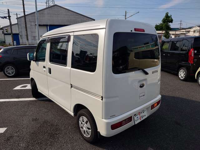 中古、新品のHDDナビ、ETC、地デジチューナー、フリップダウンモニター、バックモニターなど何でもご相談ください。下取りから取り換え、持ち込み取り付け可能です！ポータブルナビフルセグなど各メーカー取り扱い有