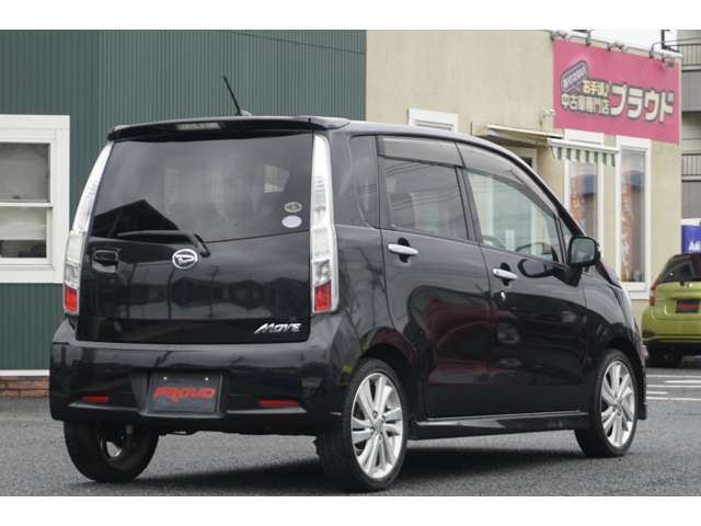 車両入庫チェックではエンジン・機関系をはじめ、電装装備、内装など100項目以上のチェックをしています。試乗も行なっていますのでご安心下さい。