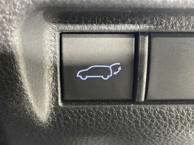【運転席操作部】快適なドライブを楽しむための機能が装備されています！運転席から触れるので、使いやすいです！除菌プランいれていただくと、さらに清潔で安心していただけます！
