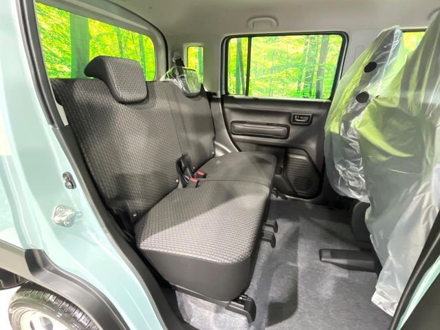 高品質なオリジナルフロアマットもオプションにてご用意しております。お好きなデザインやカラーをお車に合わせて選んでいただくことができます♪