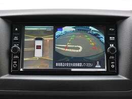 アラウンドビューモニター：車を真上から見たような映像が表示されるので、駐車の際はとても便利です☆