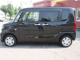 展示場には常時30台以上展示中！お探しの車がきっと見つかりますよ！