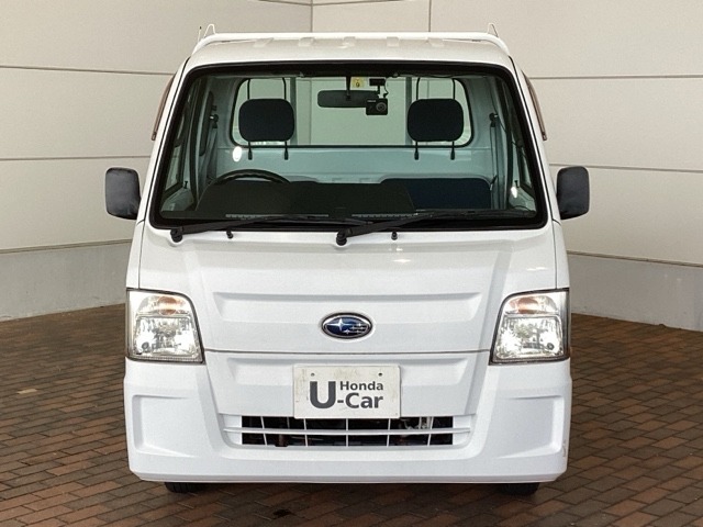 当社の車両には『安心して車選びをしていただくために』お支払い総額を表示しております。税金、自賠責保険料、登録費用、リサイクル料金が含まれており、県内登録及び届出で店頭納車の場合になります。