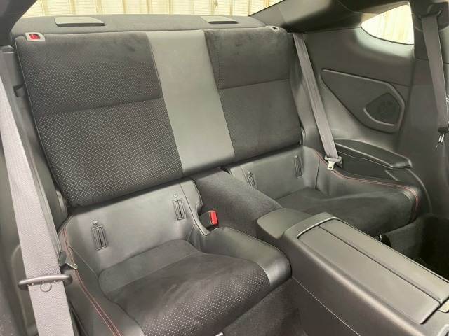 車内へのアクセス楽々、今や必須アイテムの「スマートキー」には、キー複製防止「イモビライザー」まで備わっております。