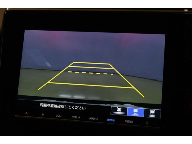 バックガイドモニターで後方の確認が出来て安心です。