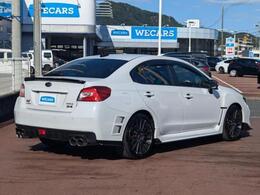 全国に店舗を展開しているのでどこでもお取り寄せが可能です！この車が気になるけど遠方だから・・・と諦める必要はありません！※別途陸送費が必要です。