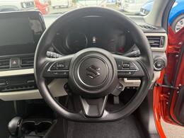 ワイドな視界を確保して、運転しやすいインパネデザインです。各種操作類は適切な位置にあり疲労を軽減します【国道152号線（飛龍街道）沿い】　営業時間10時?18時30分　【　定休日　火曜日　第3水曜日】
