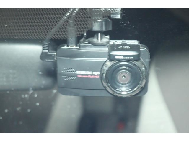 いざという時の決定的瞬間を記録して残せることが可能な『ドライブレコーダー』を装備！