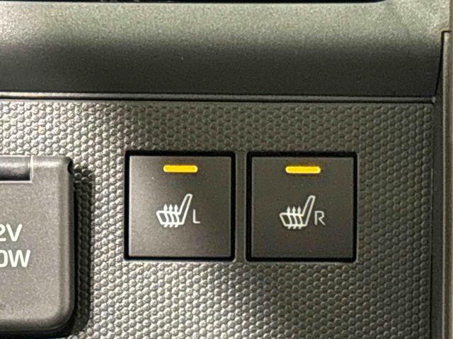 寒い日のドライブを快適にする運転席＆助手席シートヒーターが付いてます。アクセサリーソケット（12V/120W）も装備されています。