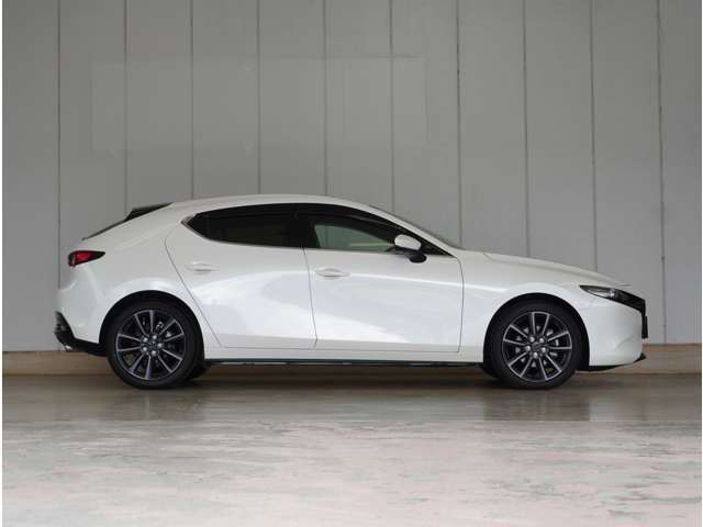 【修復歴なし】修復歴もございません。是非、これからもキレイに大切にお乗りいただきたく思います。