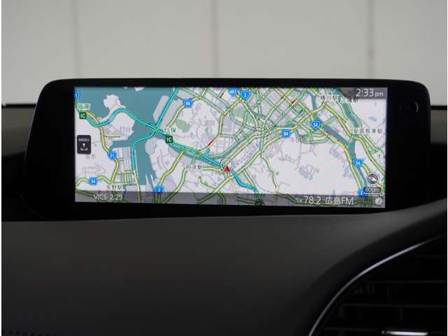 【純正マツダコネクトナビ】美しい地図画面と簡単操作が特徴です。手元のコマンダーで操作が可能なので入力や操作も便利ですね！各種車両設定や車両情報を確認することも可能です。