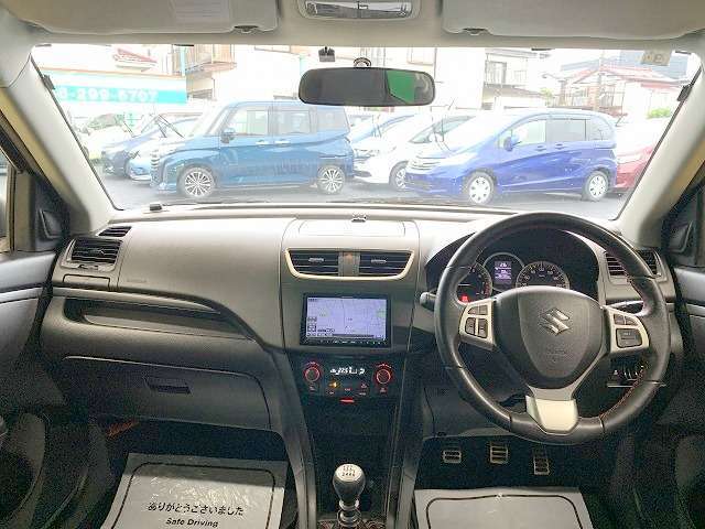 全車クリーニング済！綺麗な状態で展示されています！展示する際には専任のプロが仕上げをしています！購入時に気になる箇所がありましたら、遠慮なく申し付けください！