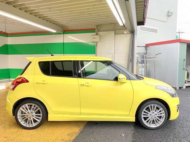 禁煙車です！また、ミラーウインカー・プライバシーガラス付きです！