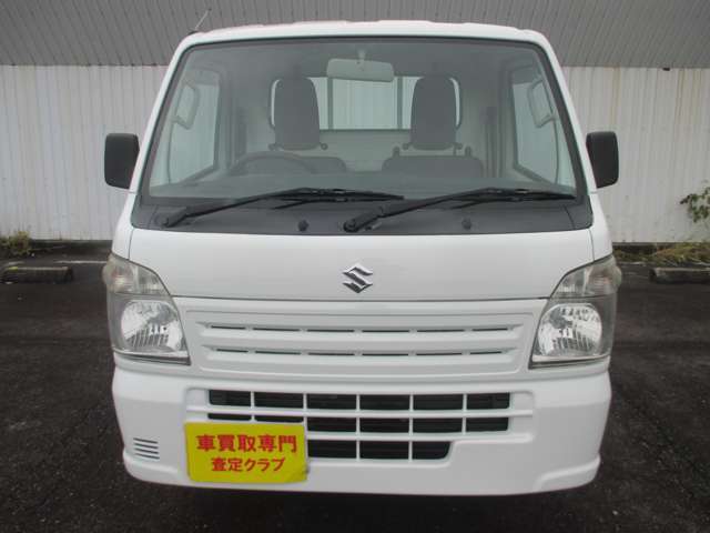 ☆人気のキャリートラック☆KCパワステ☆エアコン☆3方開☆5MT車☆走行40000km台☆AMFMラジオ☆タイヤ4本新品サービス車☆サイドバイザー付き☆ご入庫致しました☆