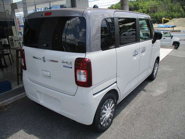 【陸運局認定指定車検工場完備】国家資格検査員1名・国家資格整備士3名で、お客様の大切な愛車を末永く安心サポートさせて頂きます！当店おすすめ安心メンテパック加入で3年間のメンテナンスと車検がお得！