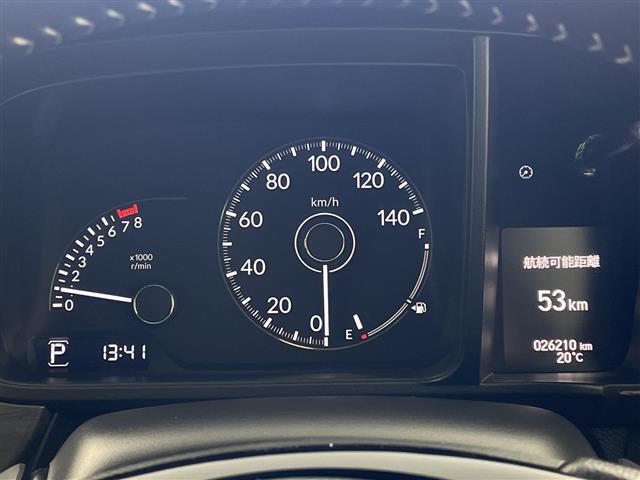 【スピードメーター】メーターがシンプルで見やすく運転しやすいですね！