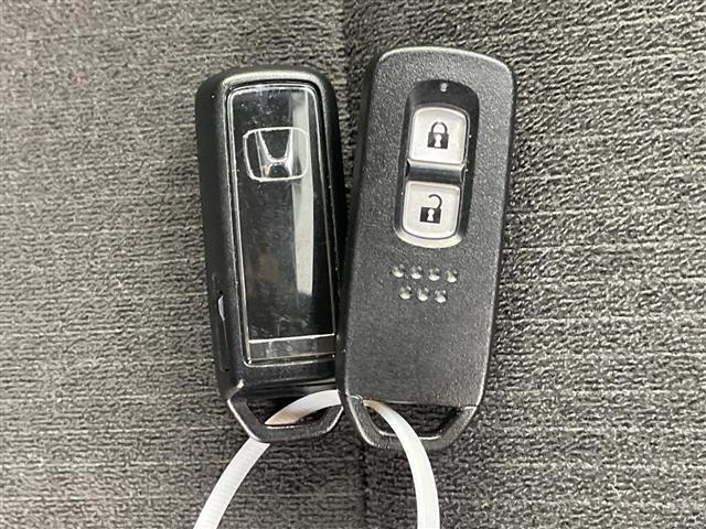 【付属品】このクルマ限定で使える装備品が付いています！使い方などはぜひ実際に店舗にお越しいただき、専門スタッフにお尋ねください！