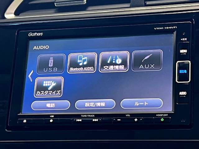 純正メモリナビ、フルセグTV付き、Bluetoothオーディオ・DVDビデオも再生可能です！ナビ付き条件でお探しの方は必見です！