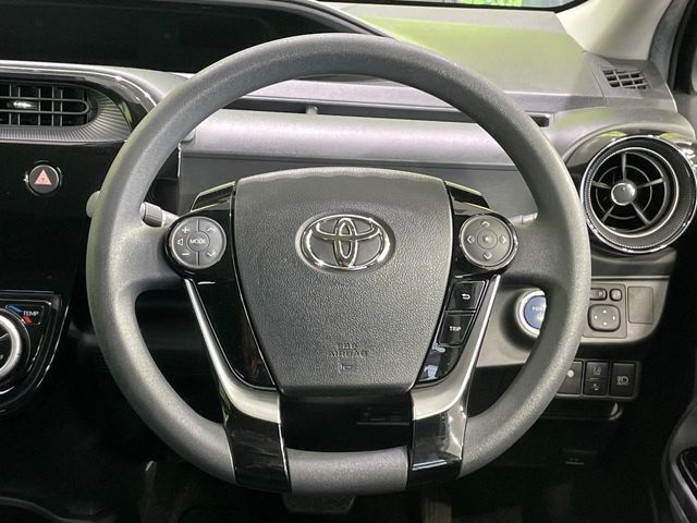 【ステアリングスイッチ】運転中、前方から目線をそらすことなく、オーディオ等の操作が可能な便利機能！安心＆快適なドライブを演出してくれます♪
