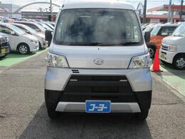 次に「整備のプロ」である2級整備士が機関の状態を査定し当社独自の真心＆安心シートに悪いところも全て隠さず記入します。車両の本当の状態を把握することにより本当の安さ「適正価格」を算出しております！